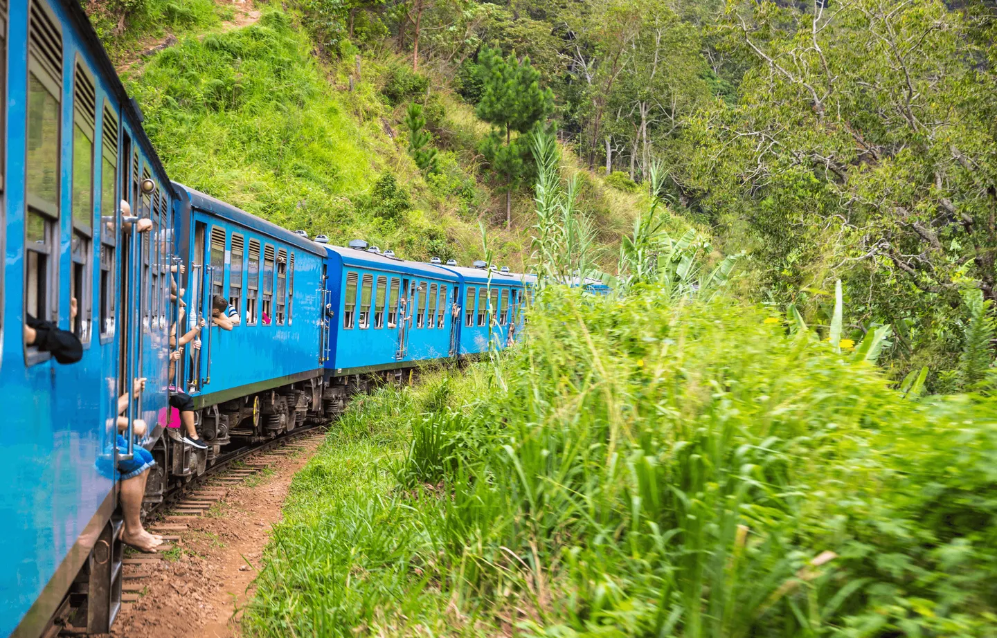 Sri Lanka  - Canva - blue train  - Nuwara Eliya - Day 7.png