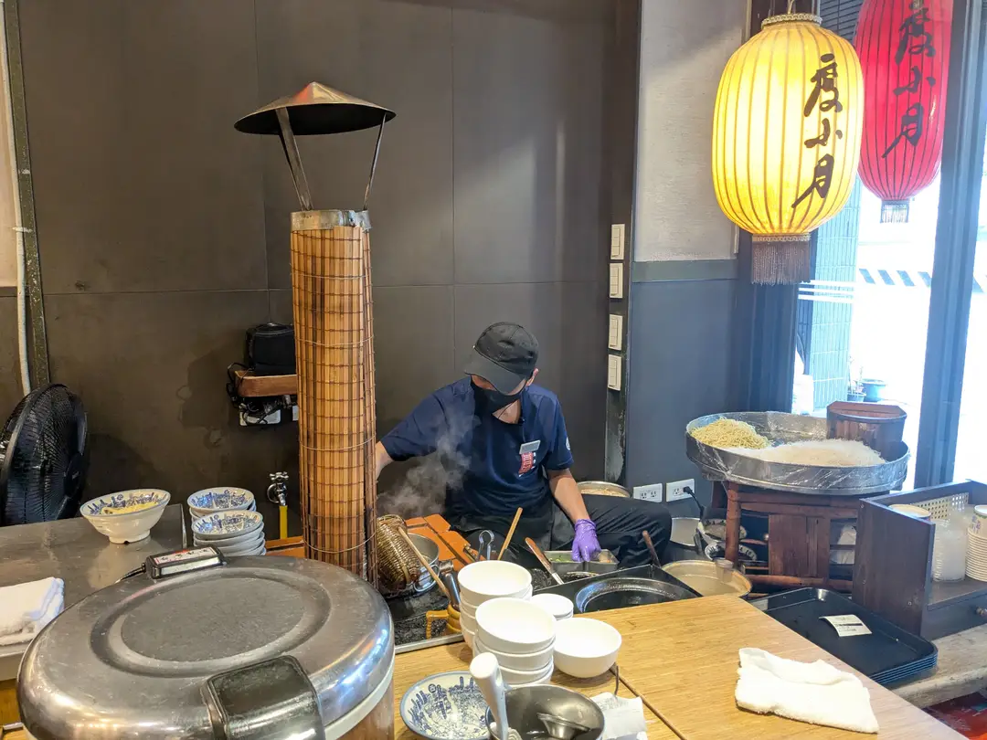 Cuisinier du restaurant Du Hsiao Yueh à Taïwan