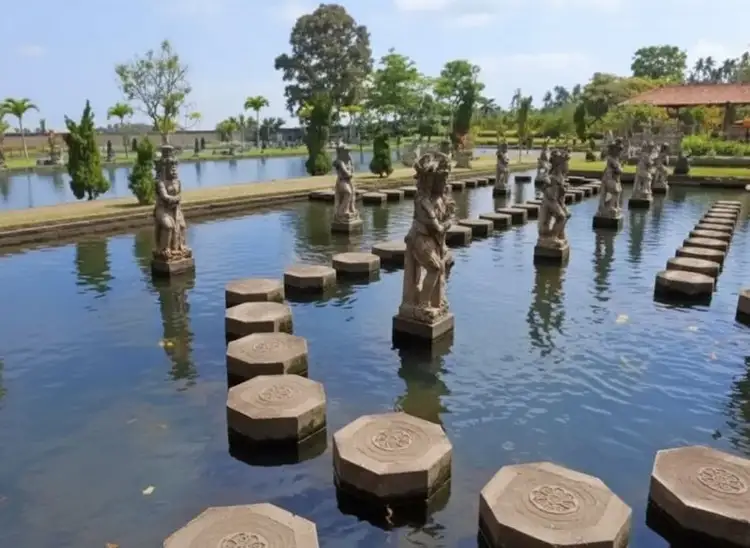 Ausflug zum Tirta Gangga Tempel auf Bali