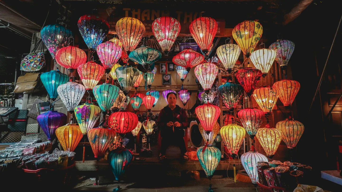 Vietnam Saigon artist light night -unsplash.jpg