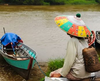inlandsflug nach java surabaya