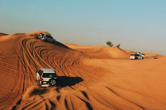 safari-désert-Dubaï-voiture