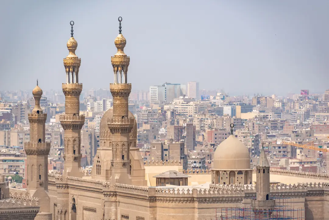 Vue aérienne du Caire et de son architecture islamique