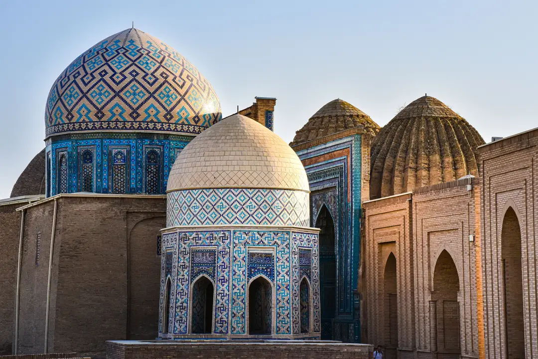 Vue imprenable sur le complexe historique des mausolées Shah-i-Zinda à Samarcande