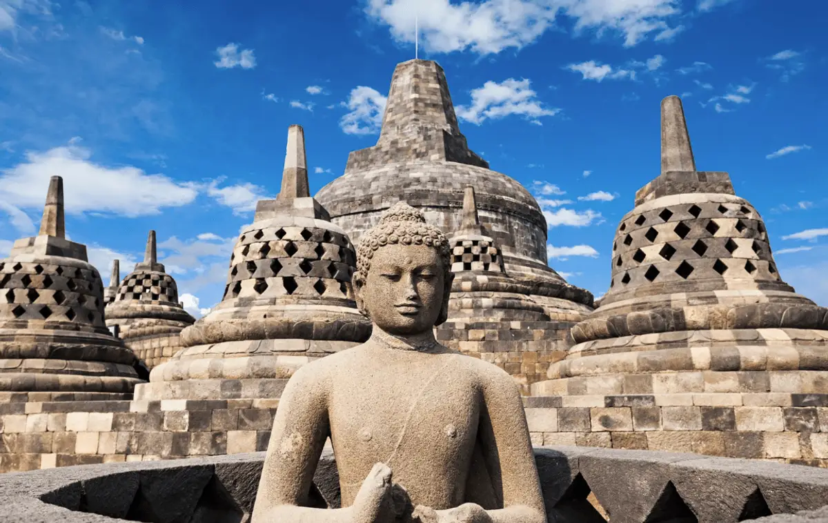 Borobudur-monument-temple