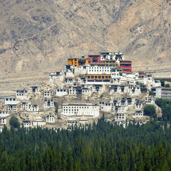 Monastere d'Alchi au Ladakh avec une agence locale
