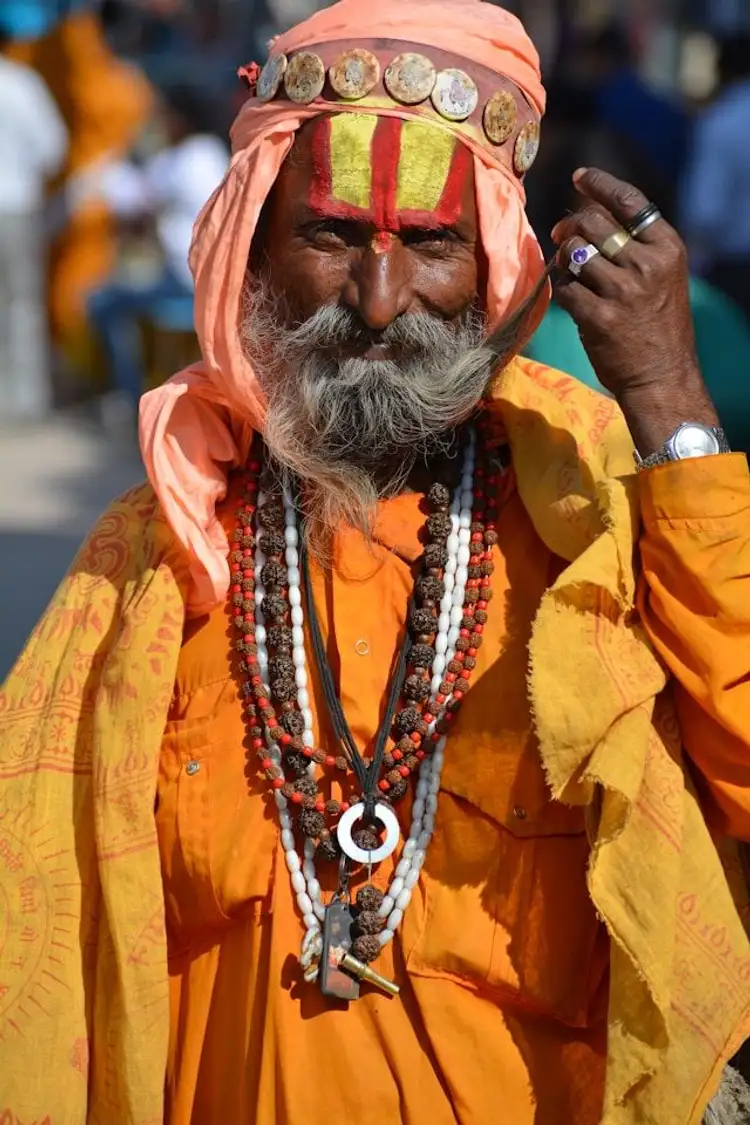Auf Wiedersehen Indien indischer Mann 