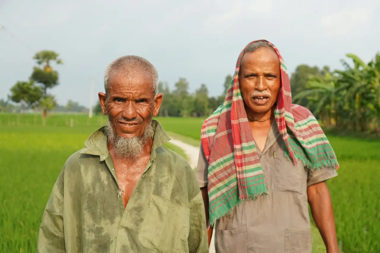 Deux hommes locaux dans le Bengale