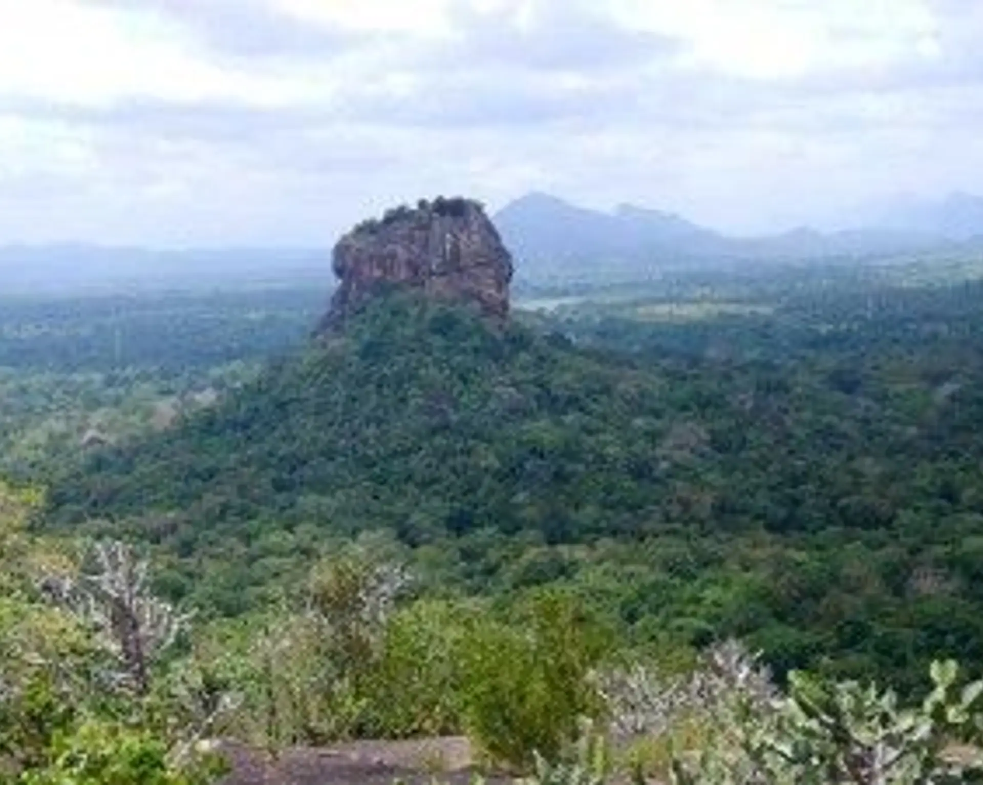 autour-de-sigiriya-excursion-au-rocher-de-pidurangala.htm