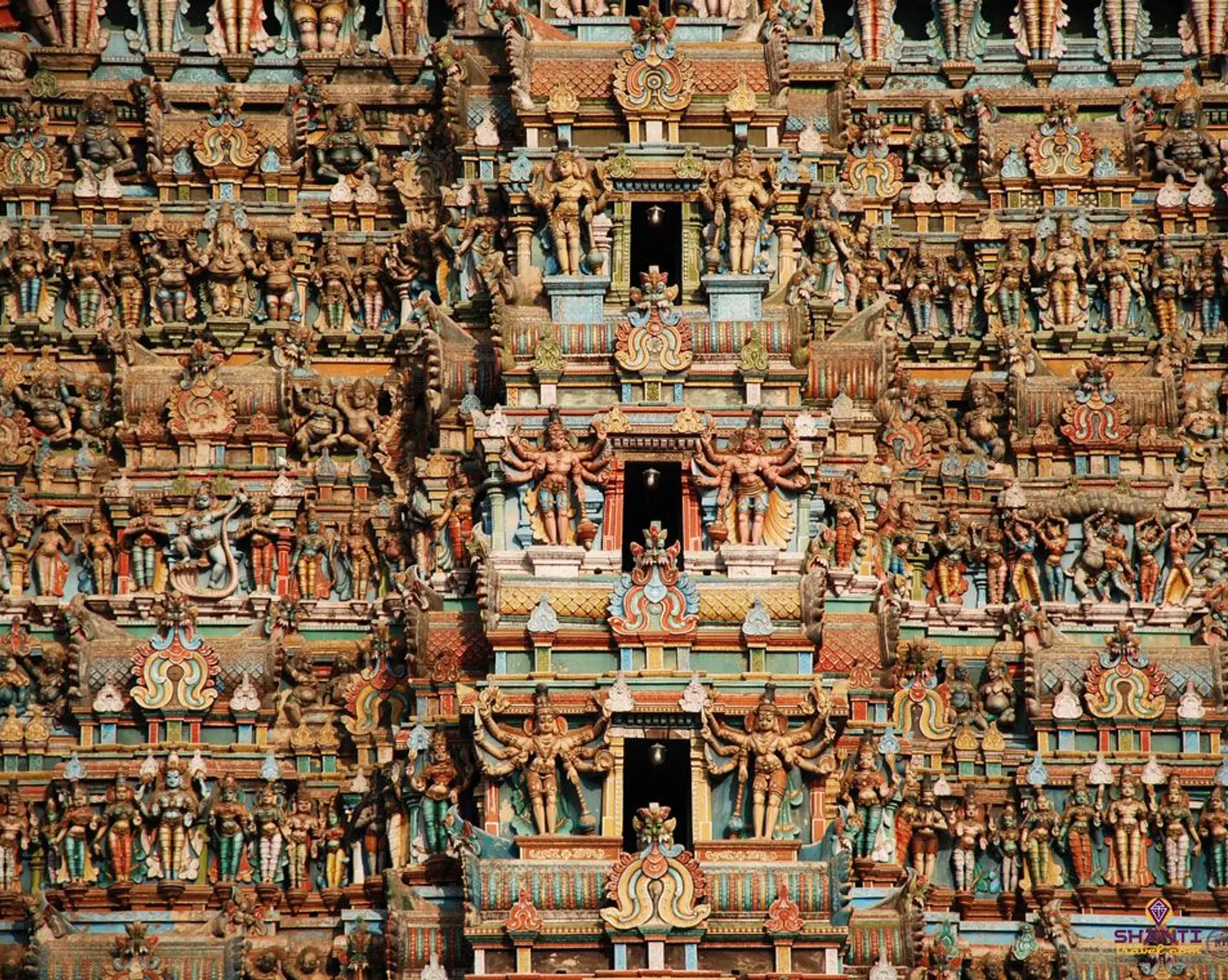 Travel in Asia - Intricately detailed carvings on Meenakshi Amman Temple in Madurai, Tamil Nadu, India