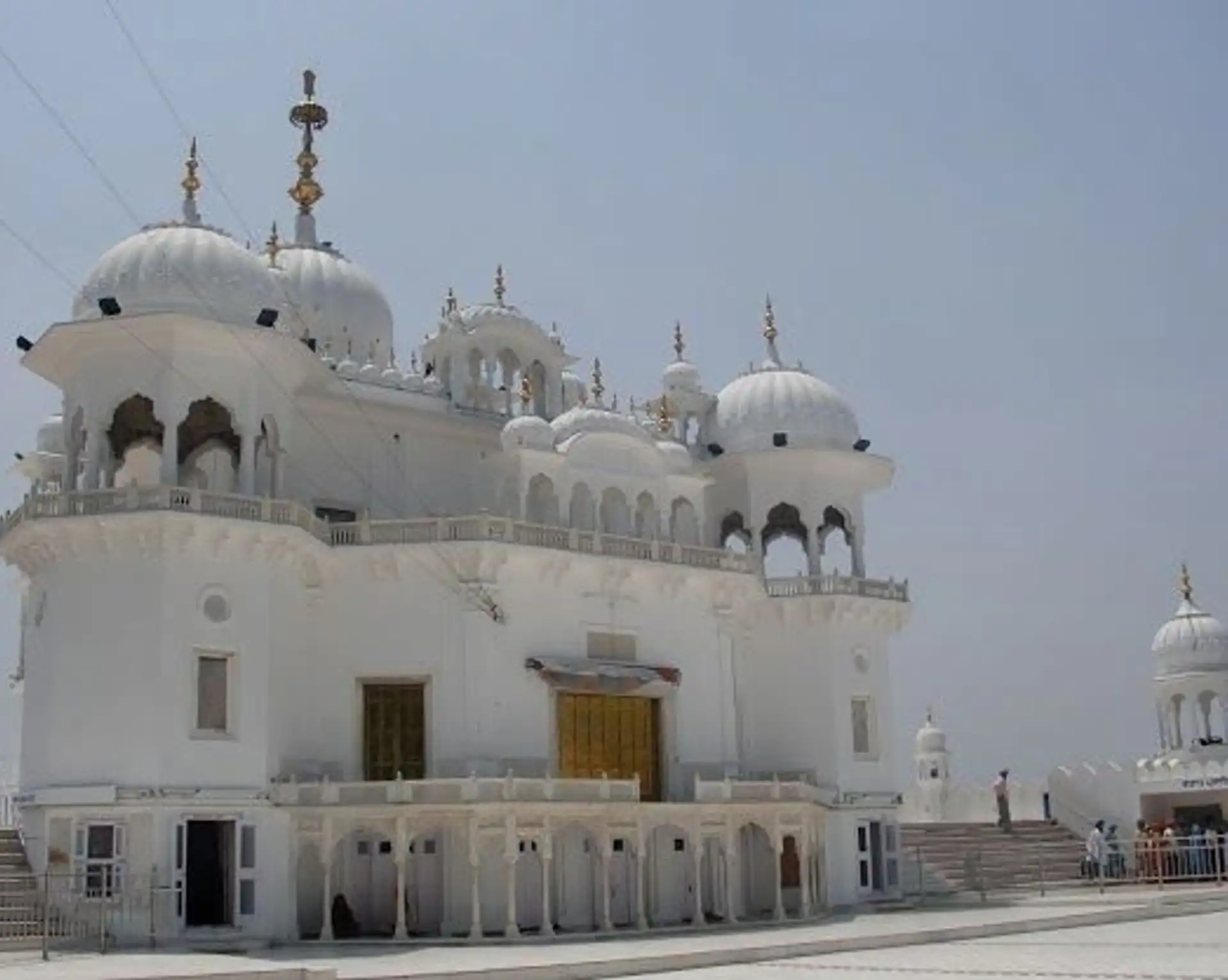 anandpur-sahib-sur-la-route-de-manali.htm