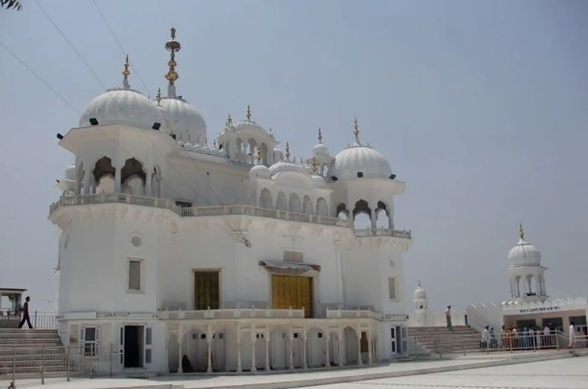 anandpur-sahib-sur-la-route-de-manali.htm