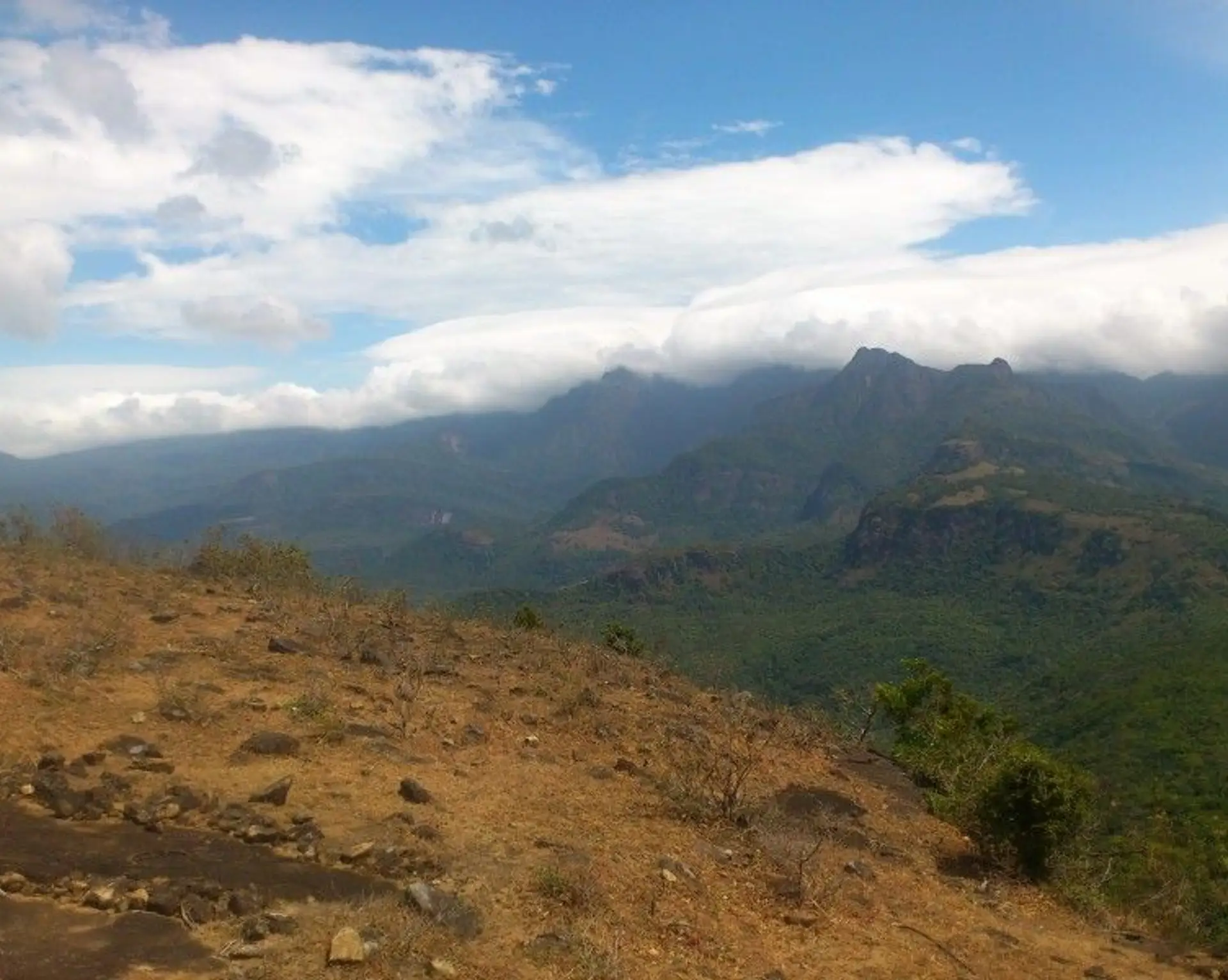 eine-nacht-im-knuckles-gebirge.htm