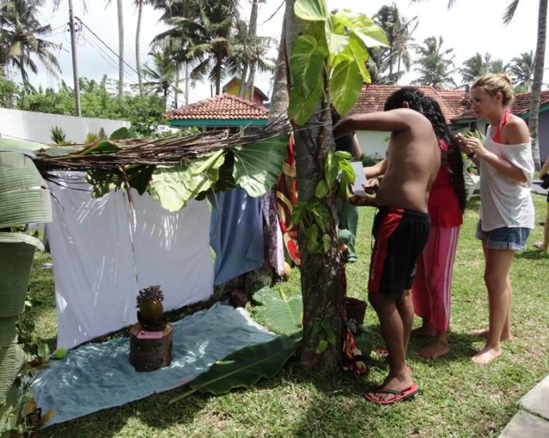 lequipe-de-shanti-travel-colombo-construit-sa-maison-au-sri-lanka.htm