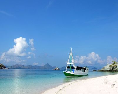 romance-honeymoon-in-indonesia.htm