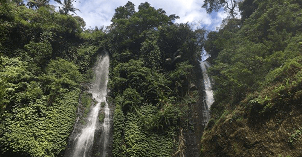 staying-in-family-home-and-trekking-at-the-sekumpul-waterfalls-in-bali.htm