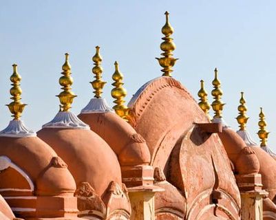 Travel in Asia - Architectural detail of the Hawa Mahal in Jaipur, India