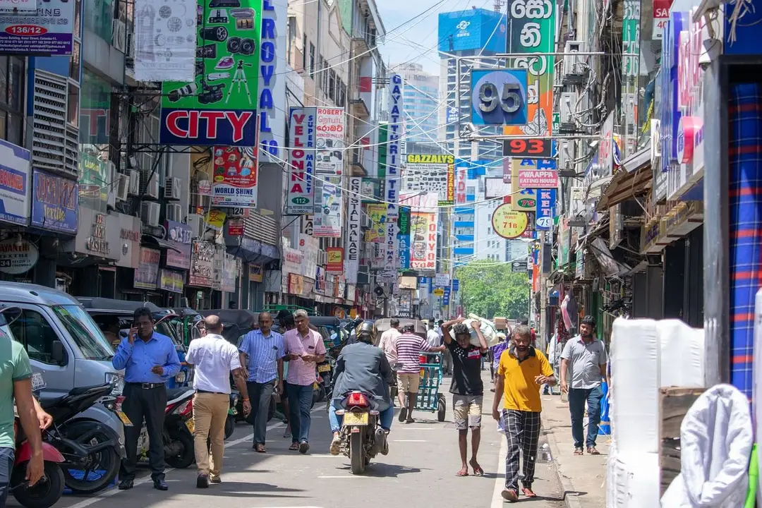 busy-street-4534538_1280.jpg