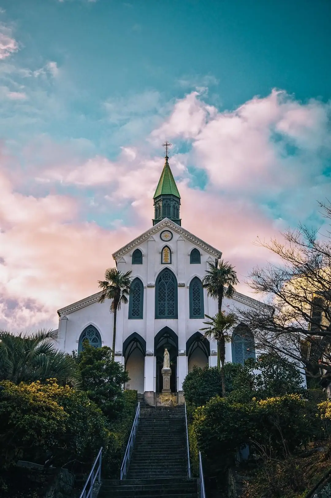 catholic-church-6952734_1280.jpg