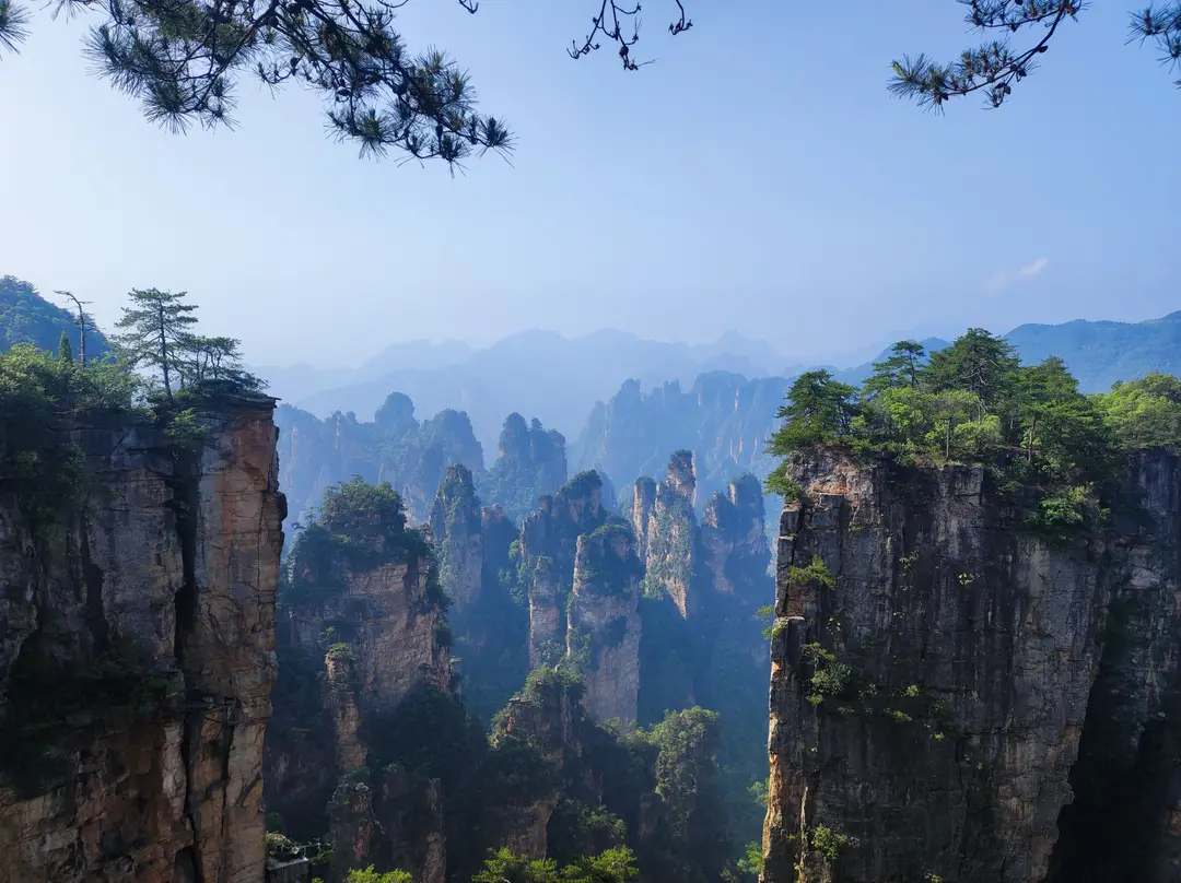 chine-zhangjiajie-tianzi-montagne.jpg