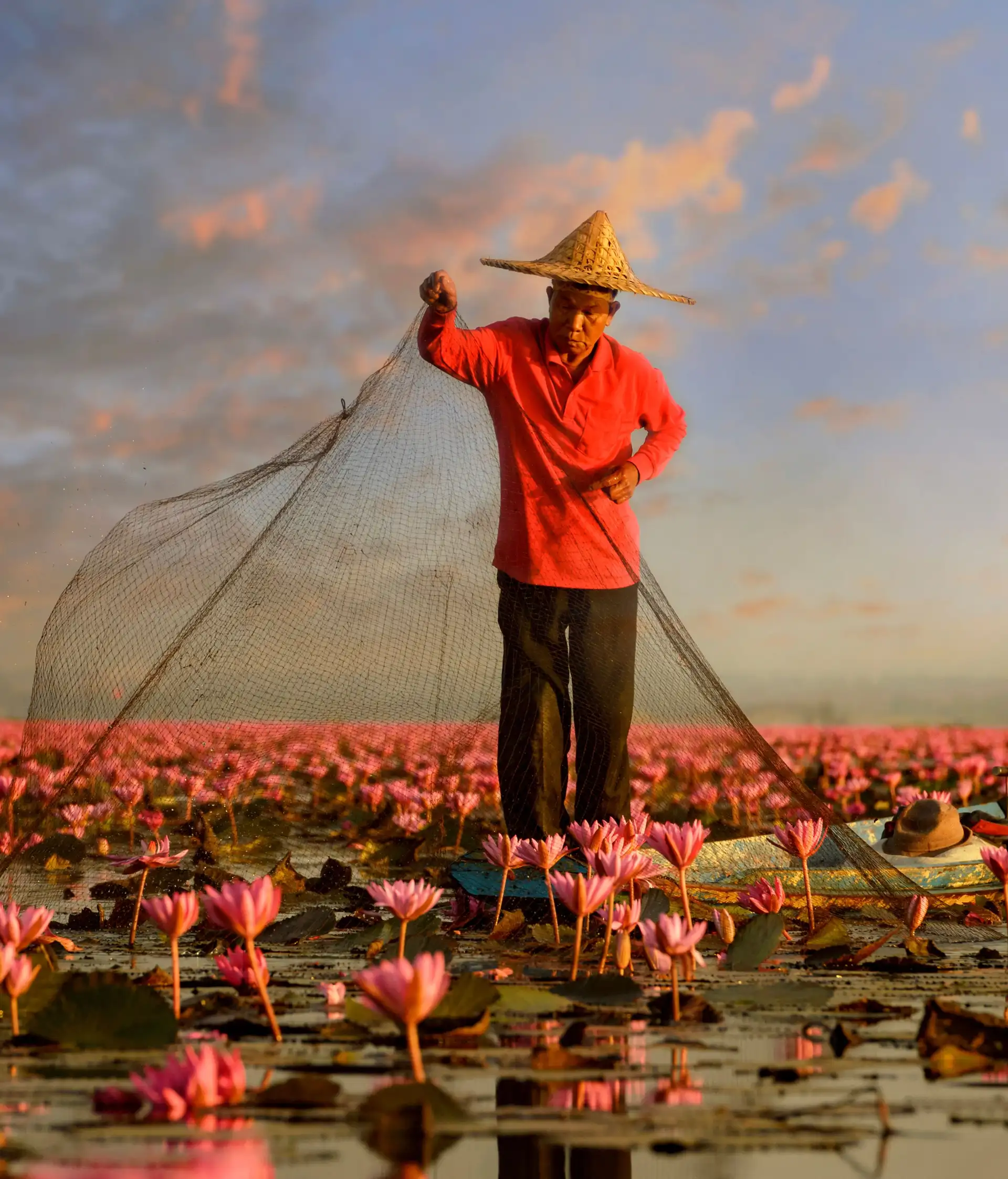 laos-fisherman