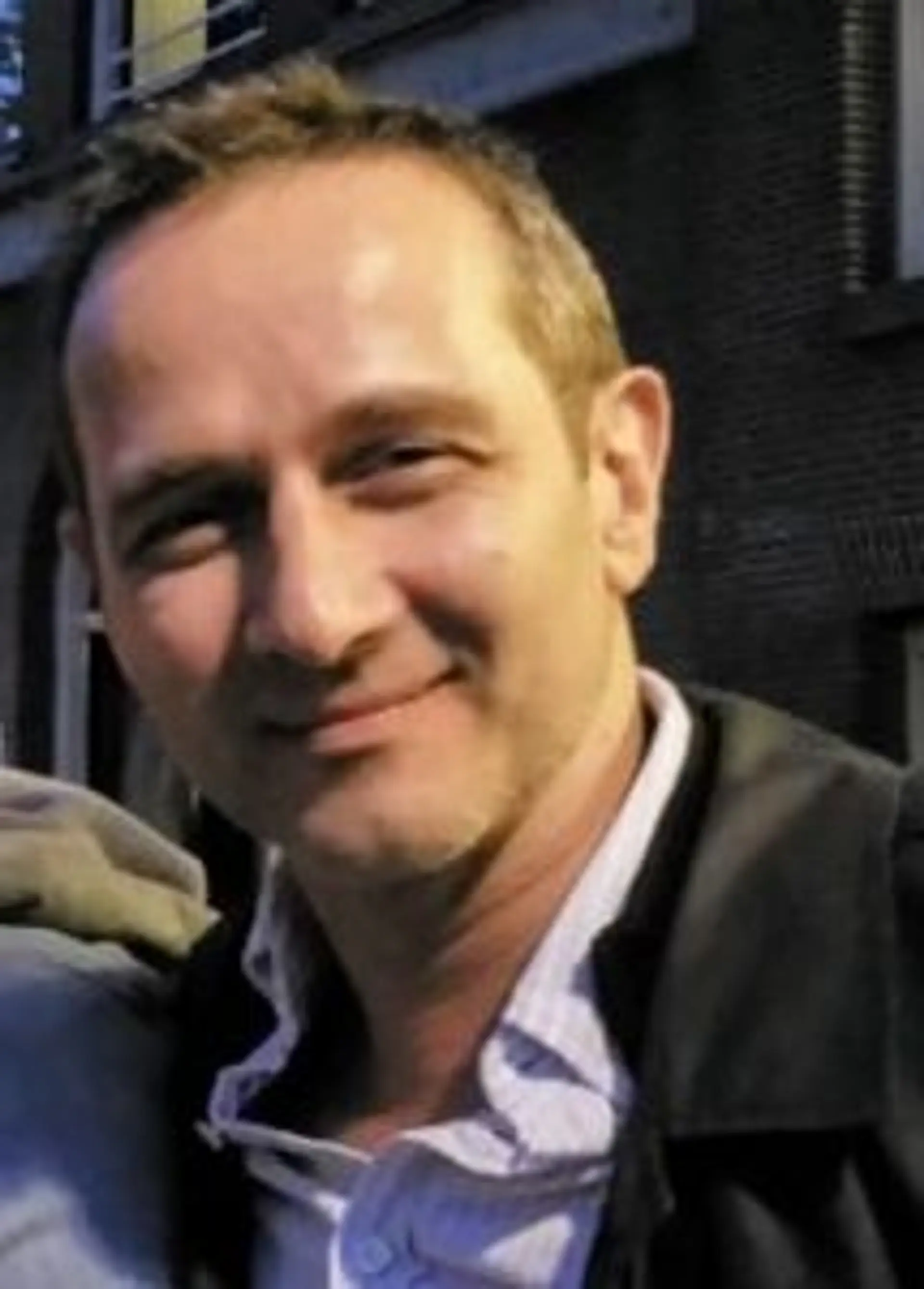 Portrait d’Olivier Rochot, expert Shanti Travel aux Philippines, passionné par la plongée sur le récif de Tubbataha et les mondes sous-marins préservés.