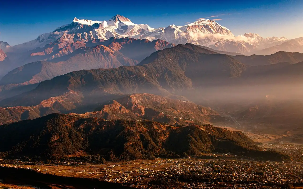 Les sommets himalayens majestueux