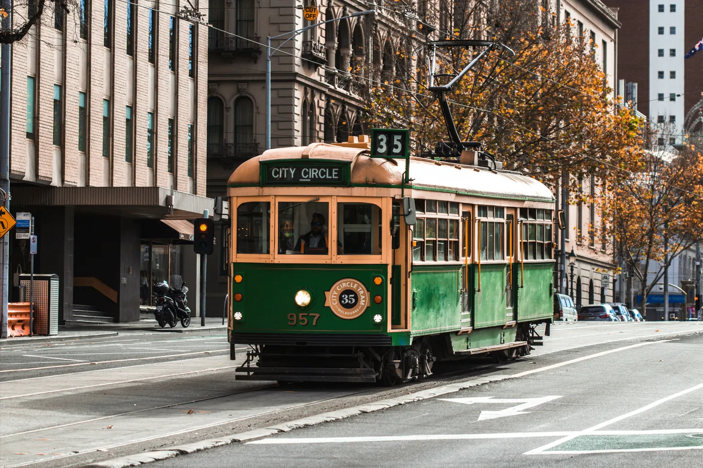 Le célèbre tramway City Circle circulant dans les rues de Melbourne