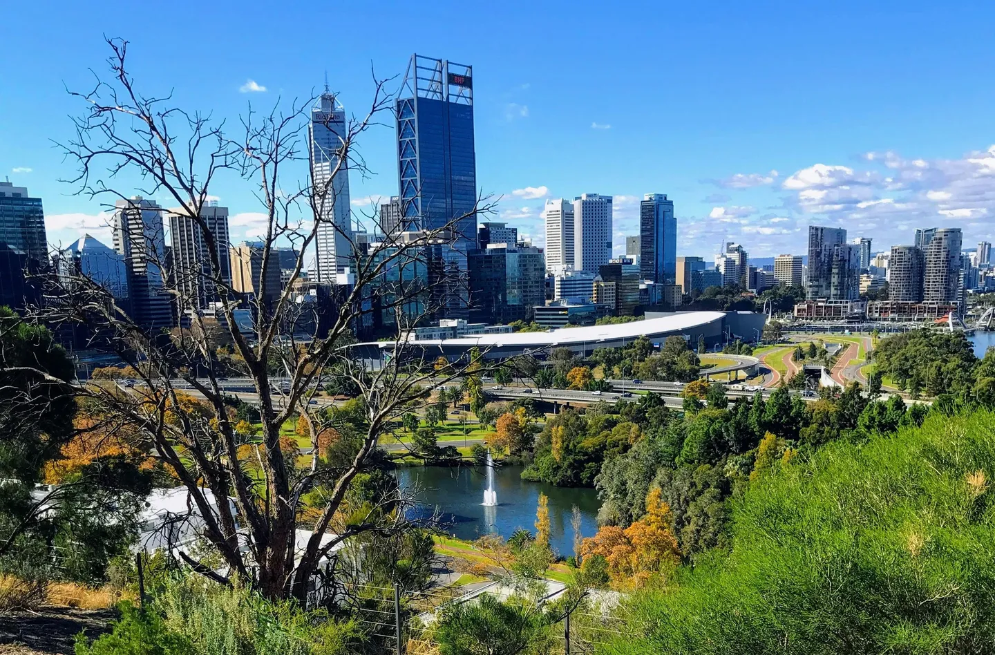Panorama urbain de la ville de Perth depuis Kings Park