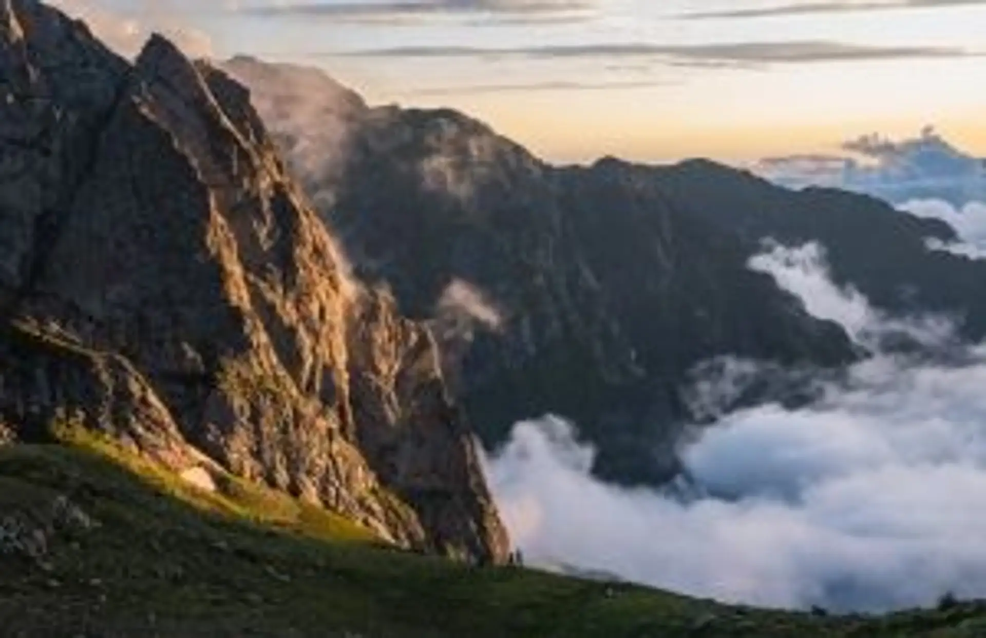 Le monastère de Jvari surplombant le confluent des rivières Mtkvari et Aragvi à Mtskheta en Géorgie.