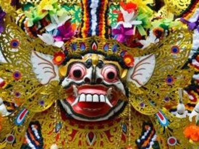 10 Reasons to Visit Indonesia