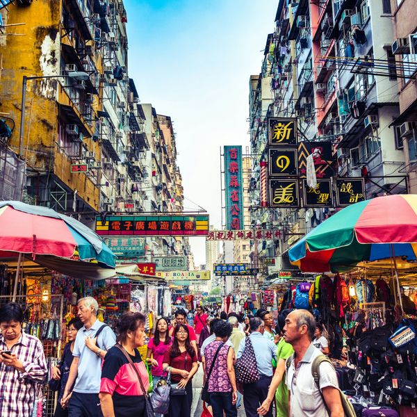 Rue passante de Sham Shui Po