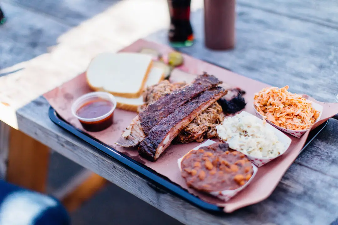 jacob_mckinley-bbq-2352744