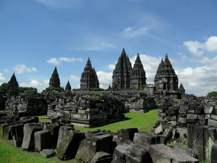 Complexe de Temples de Prambanan à Prambanan sur l'île de Java