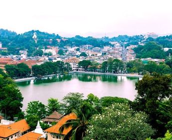 Ankunft in kandy in sri lanka