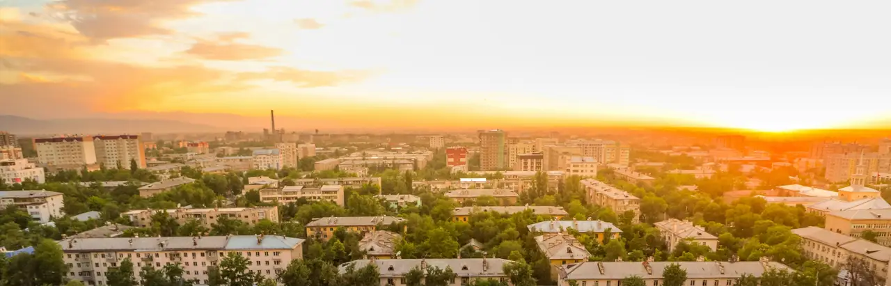 Voyage au Kirghizistan - Coucher de soleil sur la ville de Bichkek