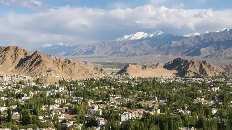 Vue de Leh au Ladakh avec Shanti Travel