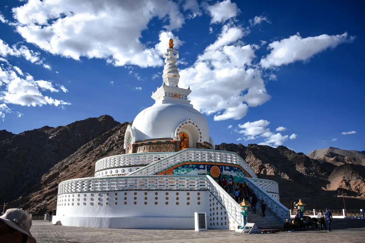 Shanti Gompa à leh au Ladakh avec Shanti Travel