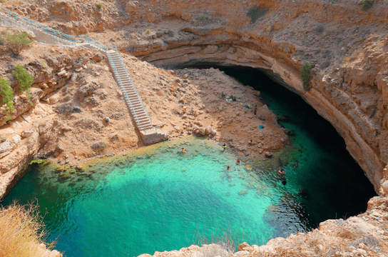 oasis-lunaire-fins-bimmah-sinkhole