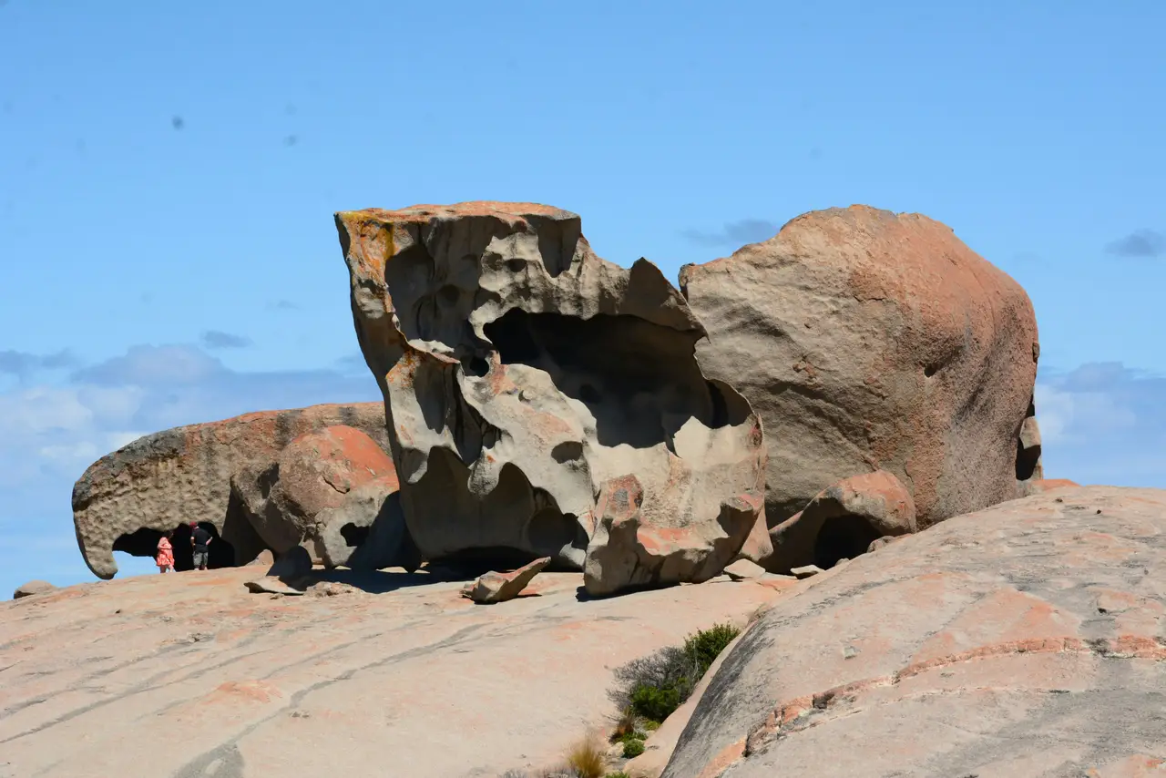 Formations rocheuses spectaculaires de Remarkable Rocks sculptées par le vent et l'érosion sur Kangaroo Island