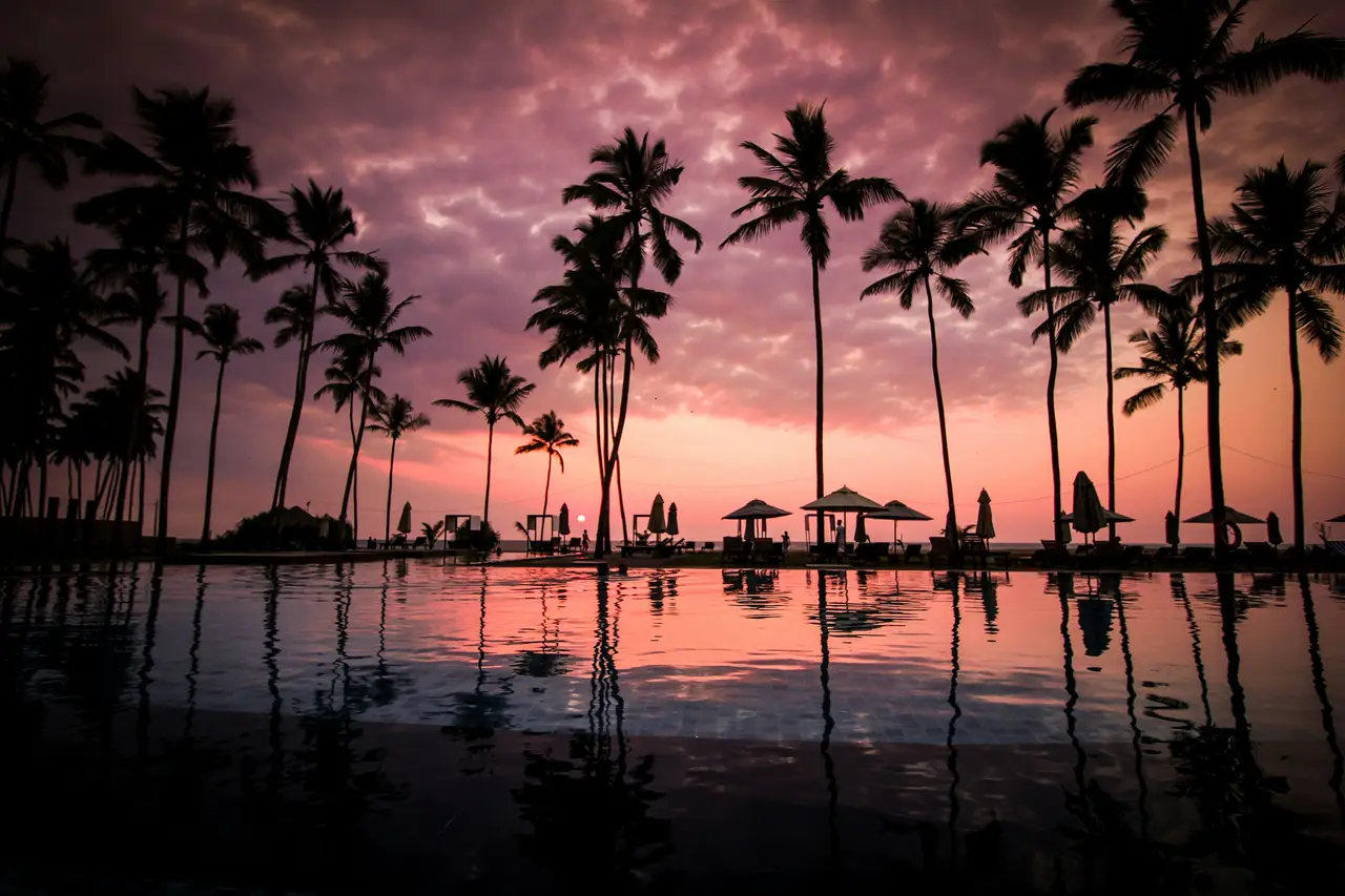 Plage de Negombo au Sri Lanka avec une agence locale