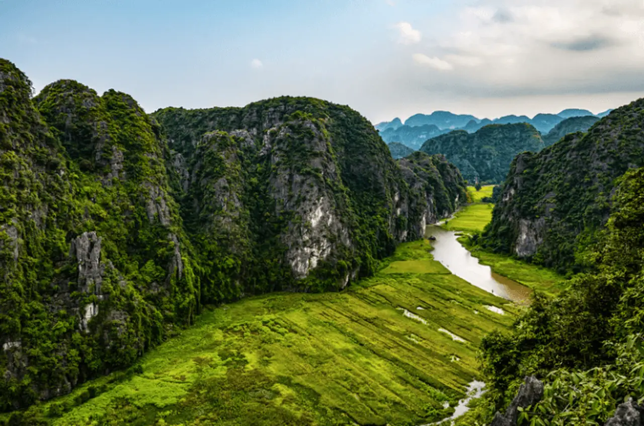 paysage-ninh-binh-baie-sur-terre