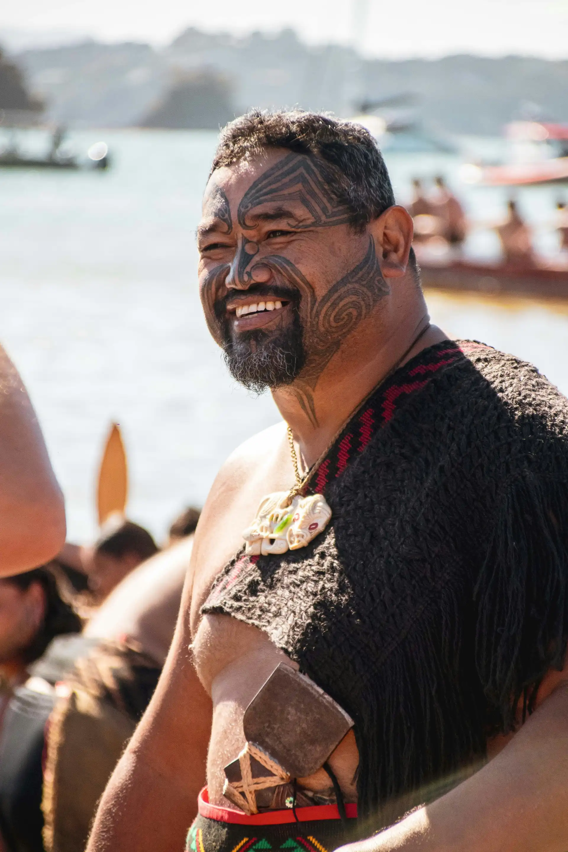 Homme Maori tatoué