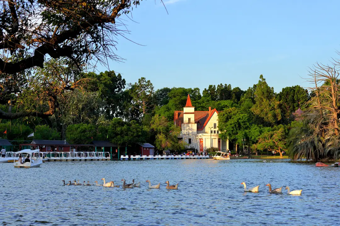 Lac du Parque Tres de Febrero, dans les Bosques de Palermo à Buenos Aires, Argentine