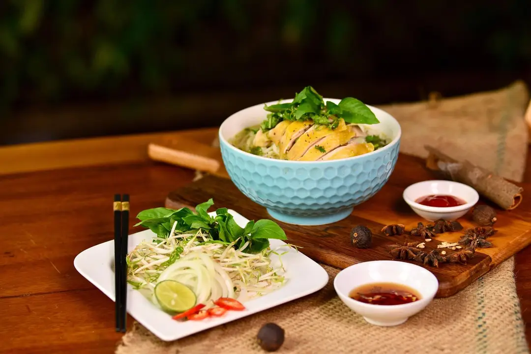 pho-ga-6729006_1920.jpg