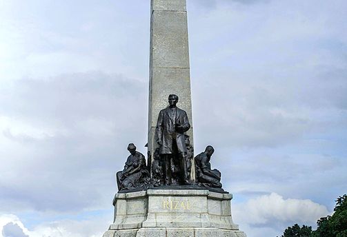 Travel in Asia - The Rizal Monument in Manila, Philippines