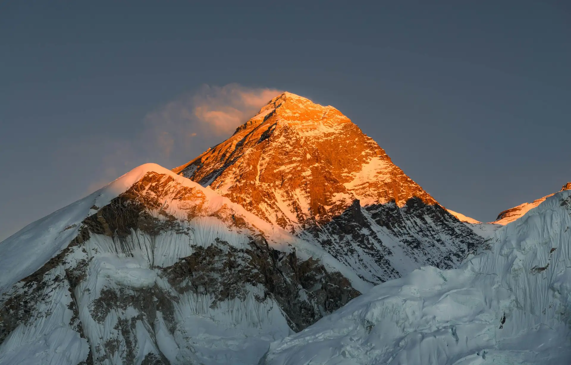 trek-camp-base-everest