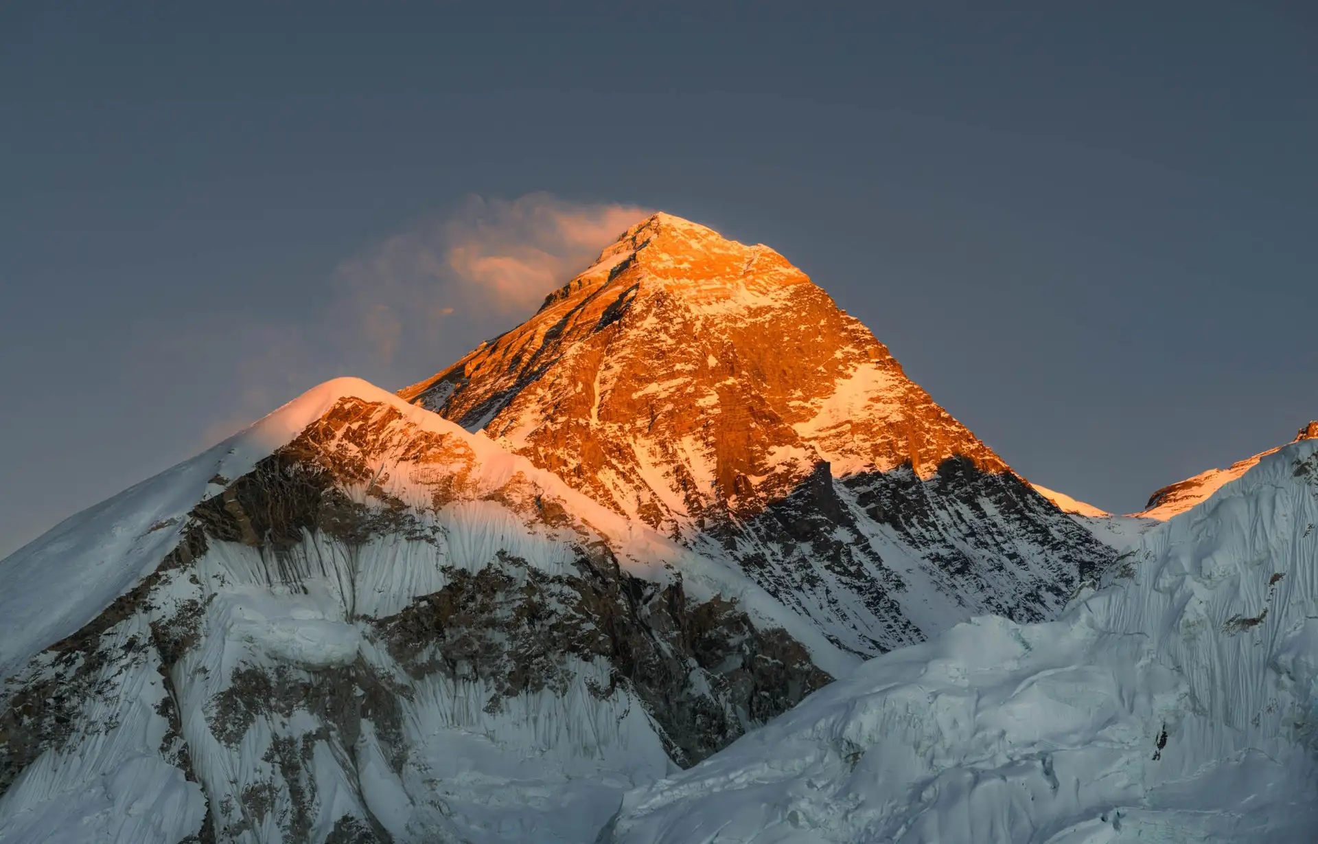 trek-camp-base-everest