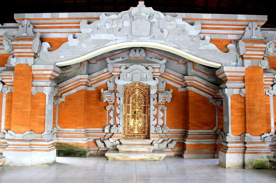 pura-mandara-giri-semeru-agung-206661_1280.jpg