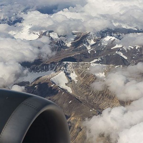 Voyage en Inde, Ladakh : Vue de l'Himalaya depuis un avion